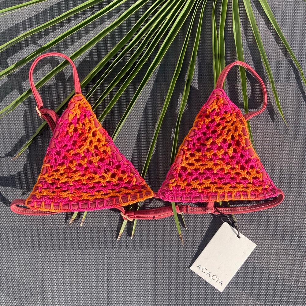 ACACIA x Free People - Baja Crochet Triangle Bikini Top in Berry - L